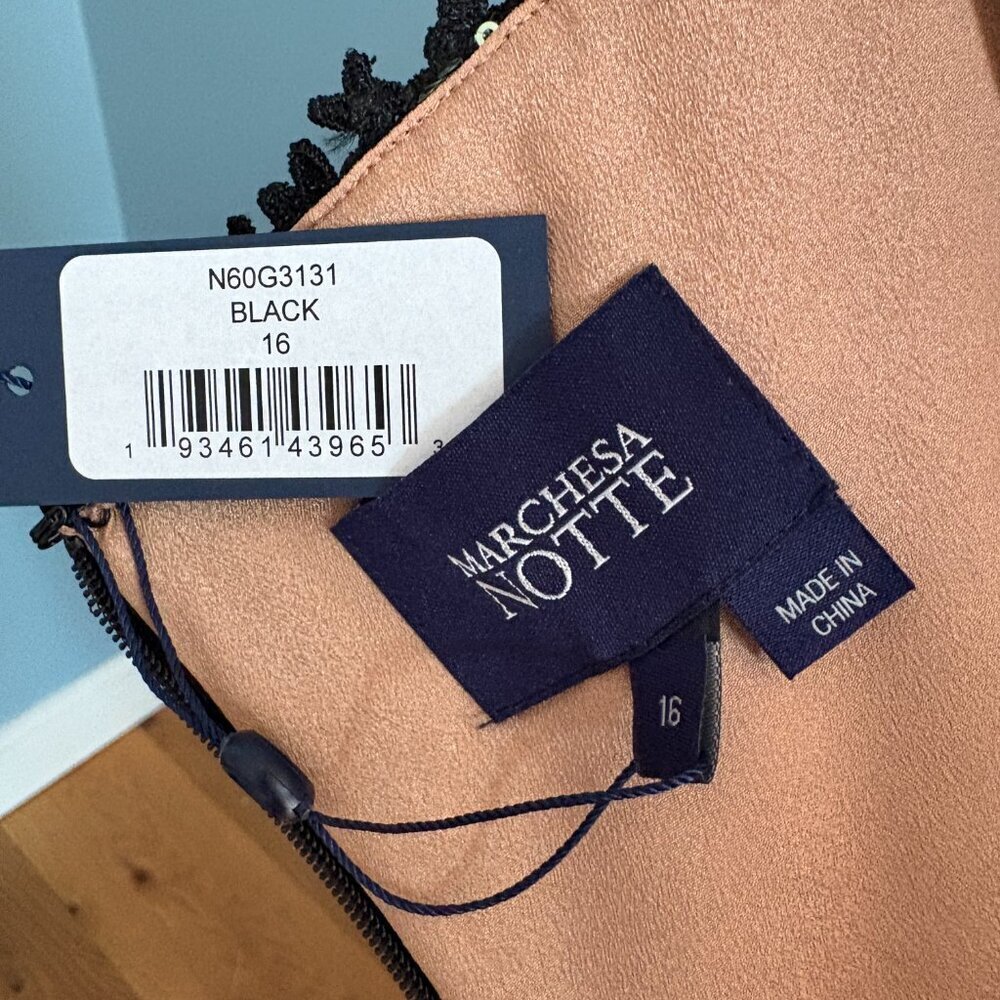 NWT Marchesa Notte Sleeveless Halter Embroidered & Sequin Gown. Size 16 - Picture 5 of 8